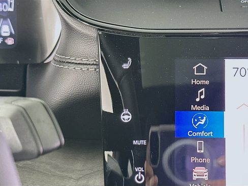 New 2026 Jeep Grand Cherokee Altitude image 28