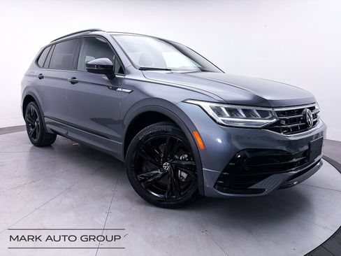 Used 2024 Volkswagen Tiguan SE R-Line FWD image 1