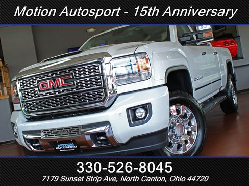 Used 2019 GMC Sierra 2500 Denali w/ Duramax Plus Package AWD/4WD image 53