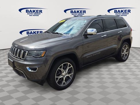 Used 2019 Jeep Grand Cherokee Limited w/ Luxury Group II image 3