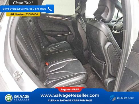 Used 2019 Lincoln MKC Select w/ Select Plus Package AWD/4WD image 13