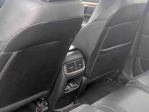 Used 2018 Honda CR-V Touring image 19