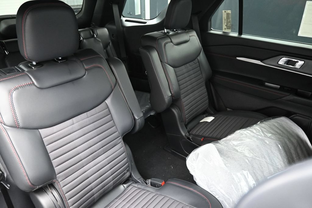 New 2026 Ford Explorer ST-Line AWD/4WD image 10