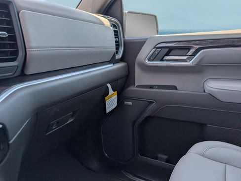 New 2026 Chevrolet Silverado 1500 LTZ w/ LTZ Premium Package AWD/4WD image 31