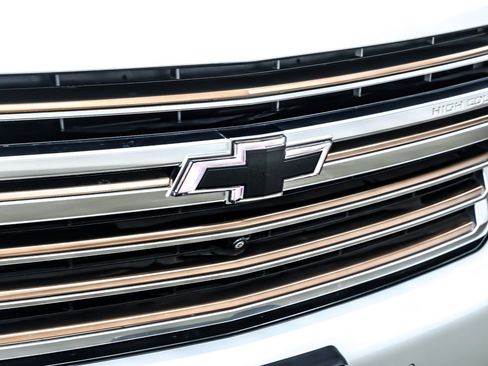 Used 2023 Chevrolet Tahoe High Country image 12