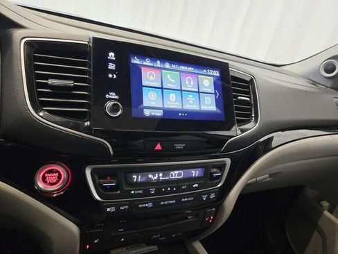 Used 2022 Honda Pilot Touring image 23
