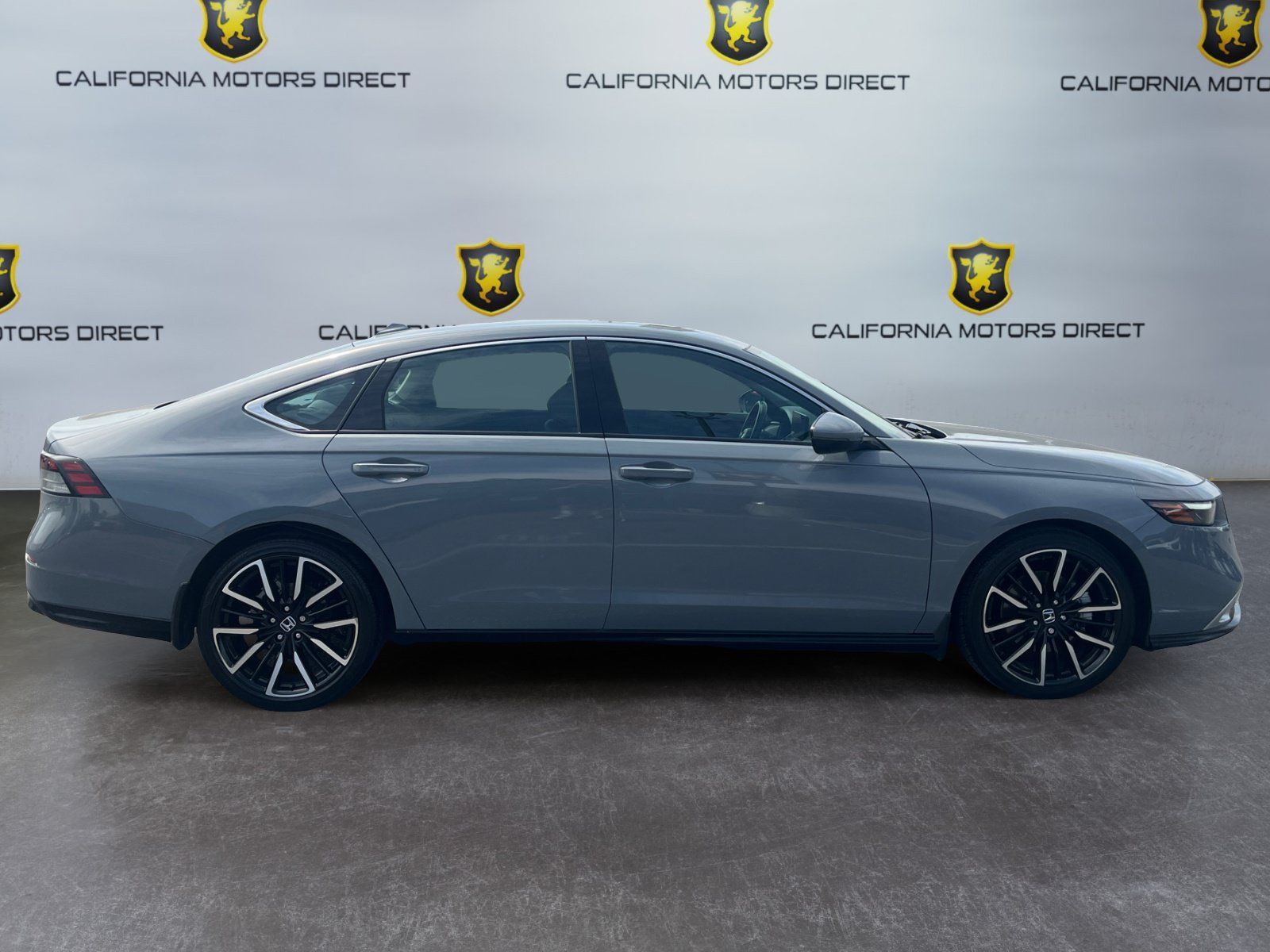 Used 2023 Honda Accord Touring image 6