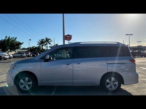 Used 2016 Nissan Quest SV FWD image 8
