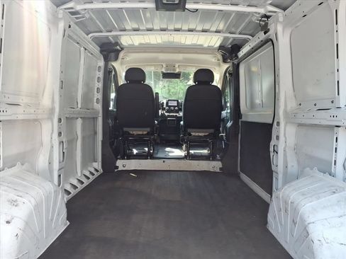 Used 2025 RAM ProMaster 2500 w/ Convenience Group FWD image 26