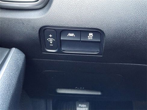 Used 2023 Kia Sorento S image 23