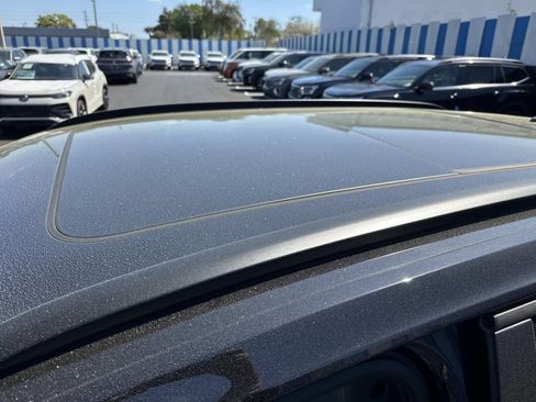 Used 2025 Volkswagen Atlas Cross Sport SEL R-Line image 34