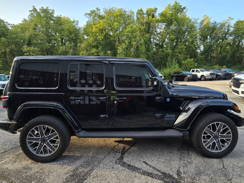 Used 2024 Jeep Wrangler High Altitude AWD/4WD image 9