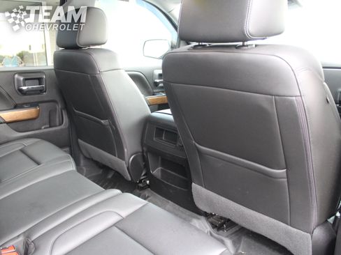 Used 2018 Chevrolet Silverado 1500 LTZ w/ Sport Package AWD/4WD image 29