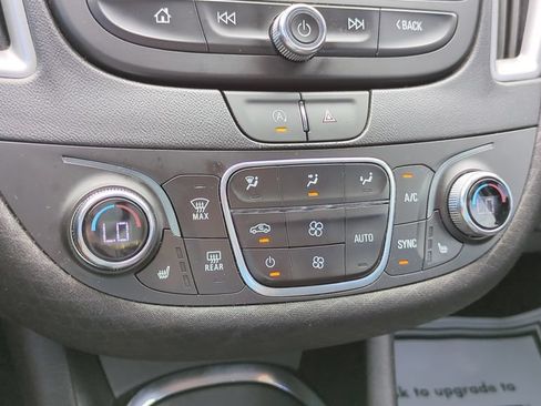 Used 2024 Chevrolet Malibu LT FWD image 19
