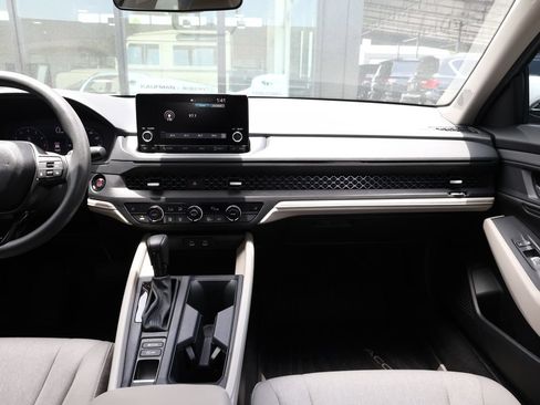 Used 2025 Honda Accord SE image 21