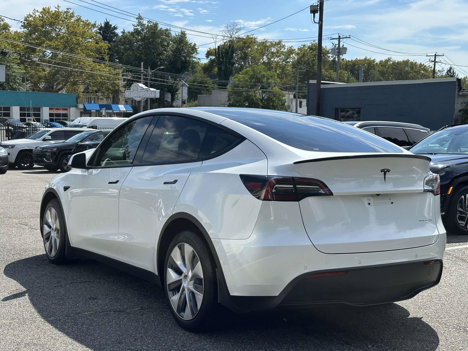 Used 2021 Tesla Model Y Long Range AWD/4WD image 5