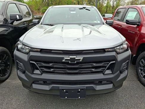 New 2026 Chevrolet Colorado W/T AWD/4WD image 2