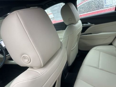 Certified 2021 Cadillac CT4 Luxury w/ Sun And Sound Package image 12