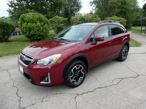 Used 2016 Subaru Crosstrek 2.0i Limited w/ Popular Package #2 AWD/4WD image 1