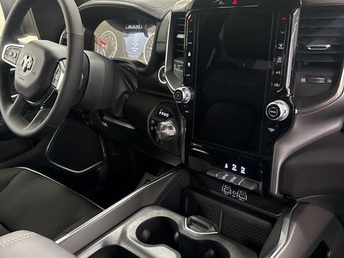 New 2026 RAM 1500 Laramie AWD/4WD image 27