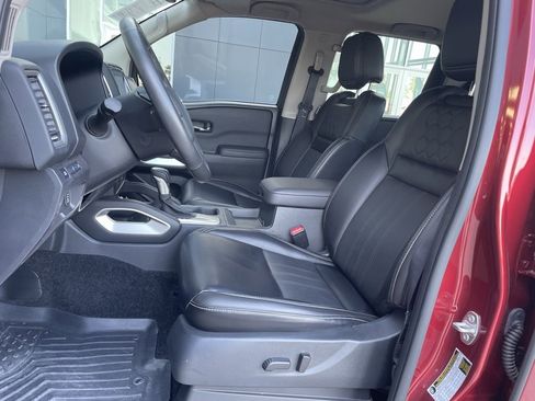 Certified 2024 Nissan Frontier SL image 10