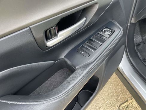 Used 2024 Toyota Grand Highlander XLE FWD image 27