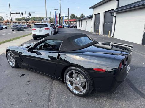 Used 2007 Chevrolet Corvette Convertible w/ Preferred Equipment Group RWD image 20