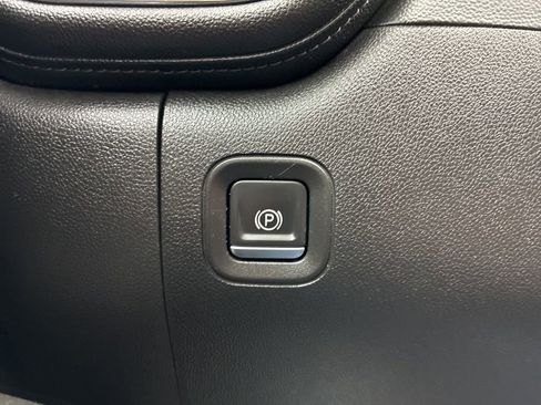 Used 2021 GMC Sierra 2500 SLE w/ Remote Start Package image 21