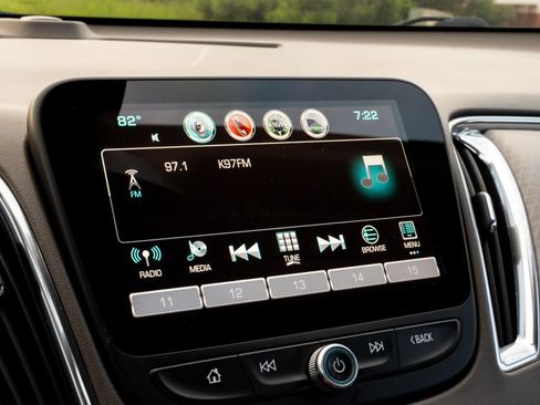 Used 2018 Chevrolet Malibu LT FWD image 21