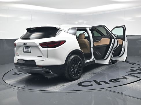 Certified 2024 Chevrolet Blazer Premier w/ LPO, Black Sport Package image 26