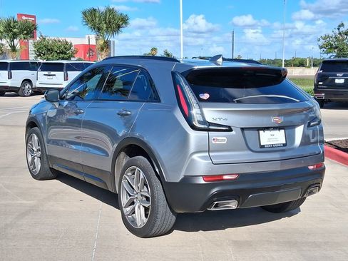 Used 2023 Cadillac XT4 Sport w/ Enhanced Visibility Package FWD image 4