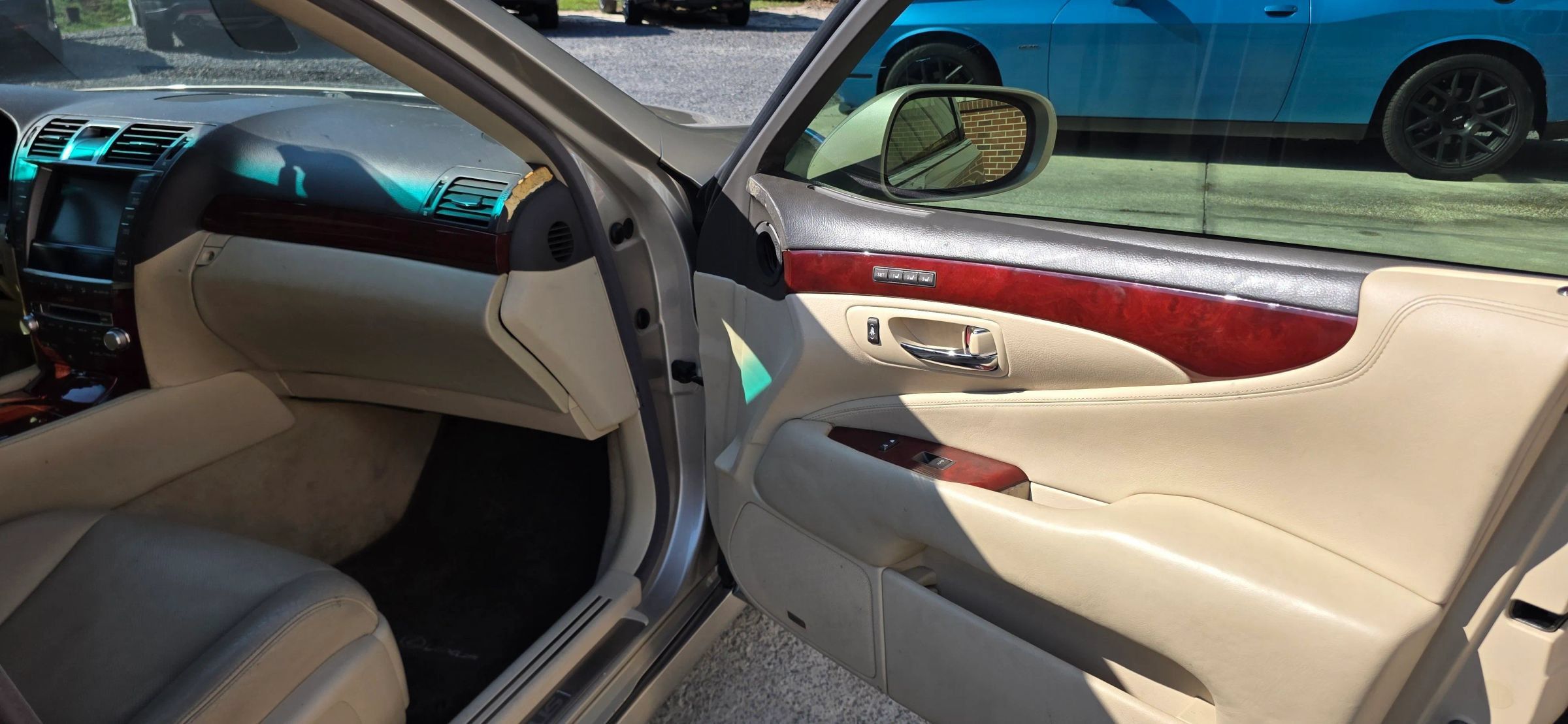 Used 2011 Lexus LS 460 w/ Luxury Value Edition RWD image 14