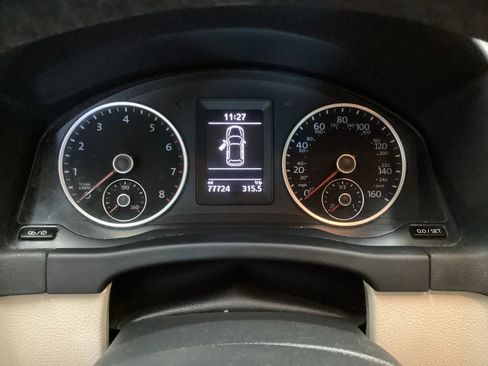 Used 2016 Volkswagen Tiguan S AWD/4WD image 14