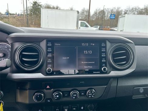 Used 2020 Toyota Tacoma TRD Off-Road image 13