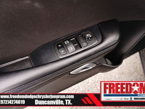 Used 2022 Dodge Challenger R/T Scat Pack RWD image 38
