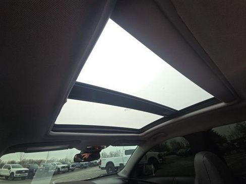 Used 2022 Chevrolet Malibu Premier image 18