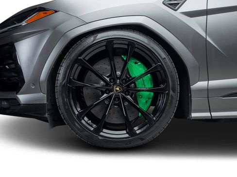 Used 2019 Lamborghini Urus AWD/4WD image 19
