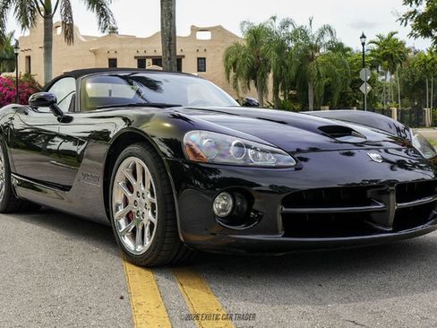Used 2005 Dodge Viper SRT-10 RWD image 18