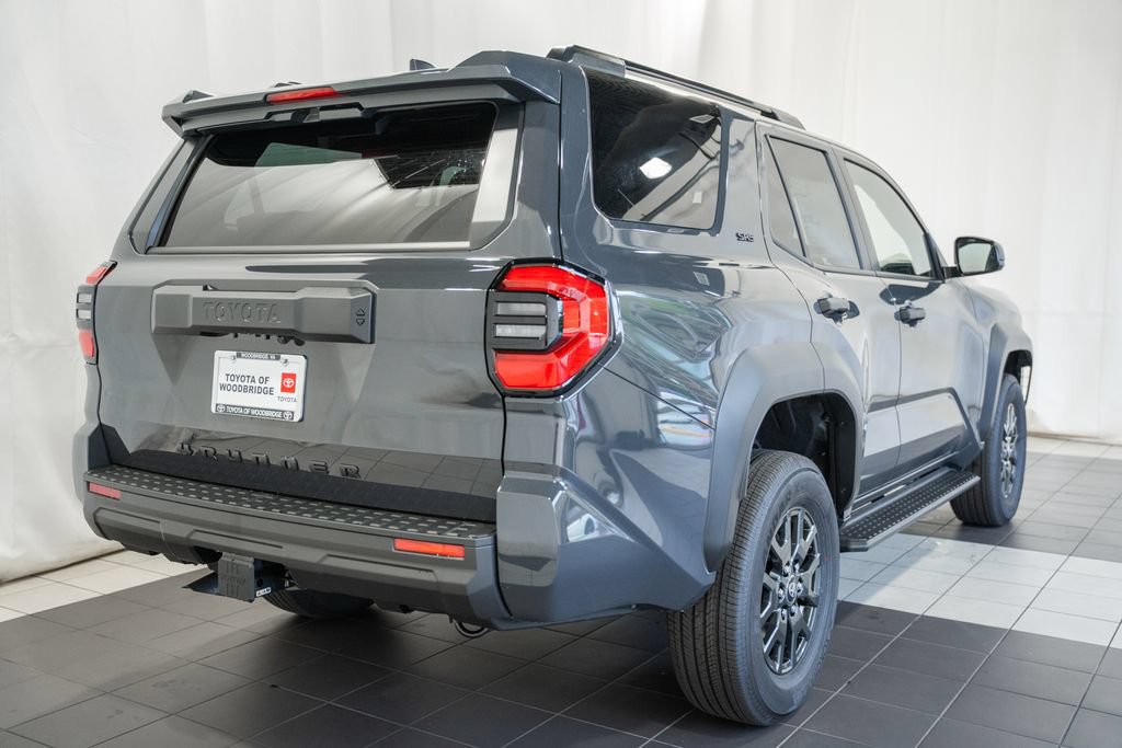 New 2026 Toyota 4Runner SR5 AWD/4WD image 4
