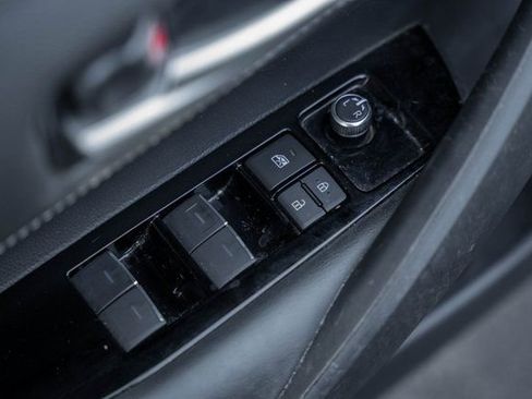 Used 2019 Toyota Corolla SE w/ SE Option Package image 35