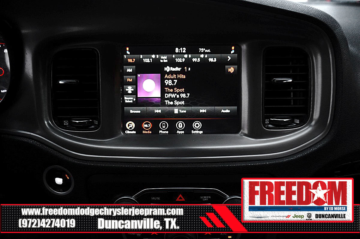 Used 2023 Dodge Charger SXT w/ Blacktop Package RWD image 21