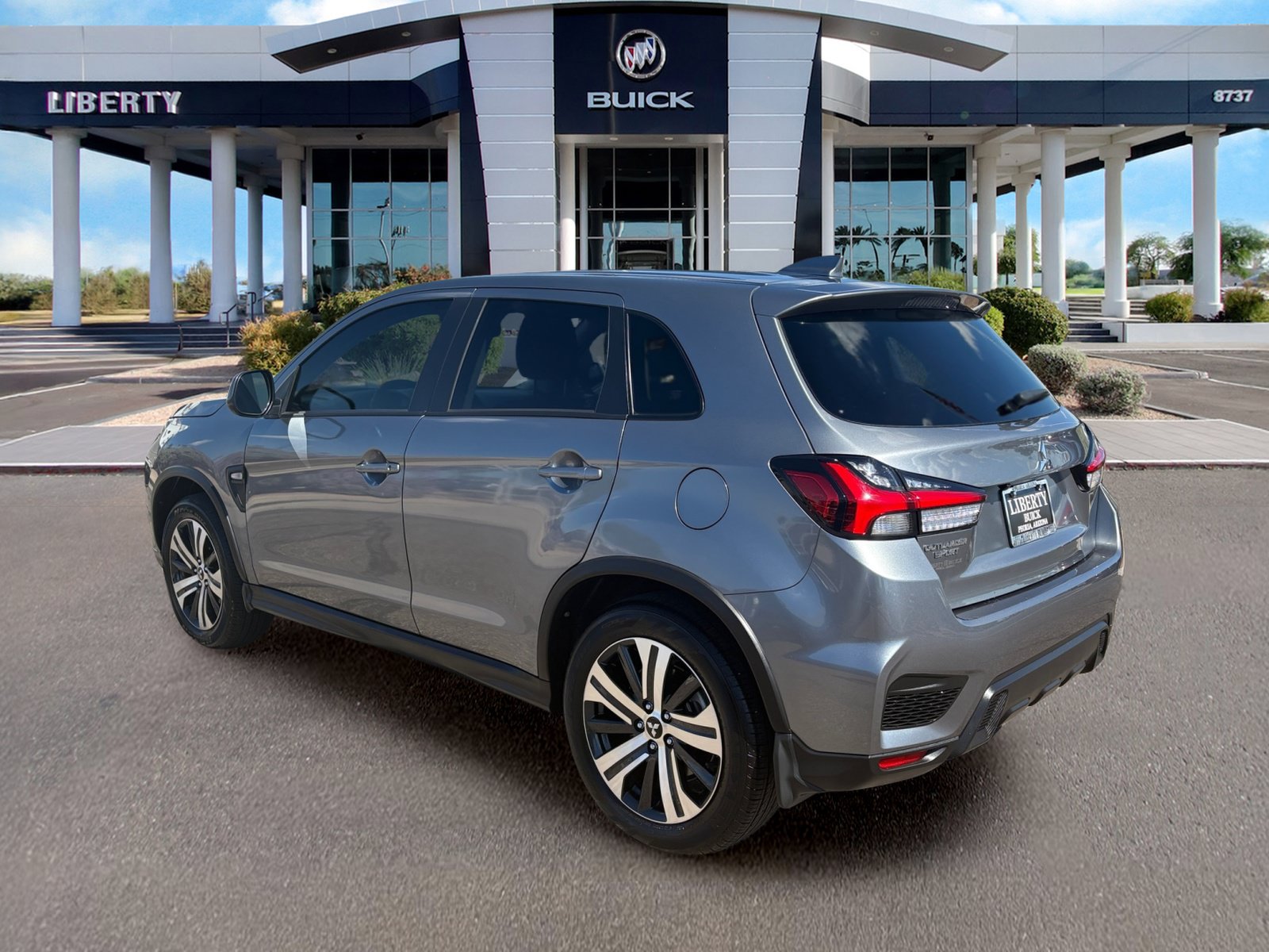 Used 2025 Mitsubishi Outlander Sport AWD image 5