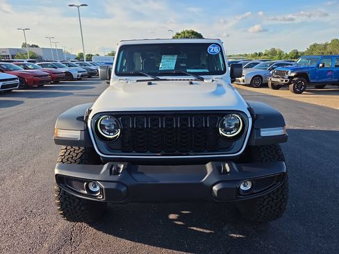 Used 2026 Jeep Wrangler Sport AWD/4WD image 2