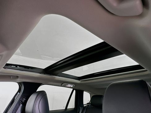 Used 2025 MAZDA CX-50 AWD 2.5 S w/ Premium Package image 25