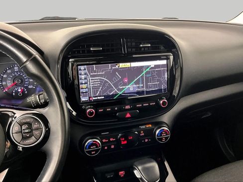 Used 2020 Kia Soul EX w/ Option Group 015 FWD image 7