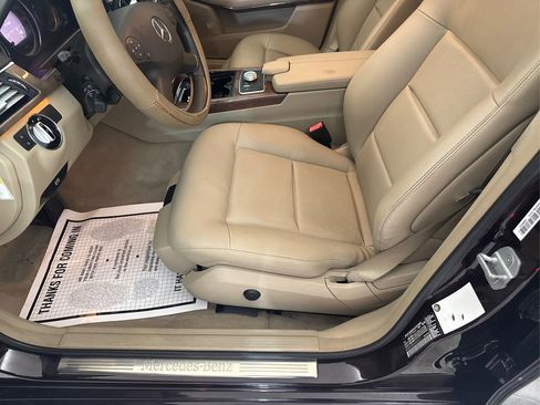 Used 2010 Mercedes-Benz E 350 Sedan image 28
