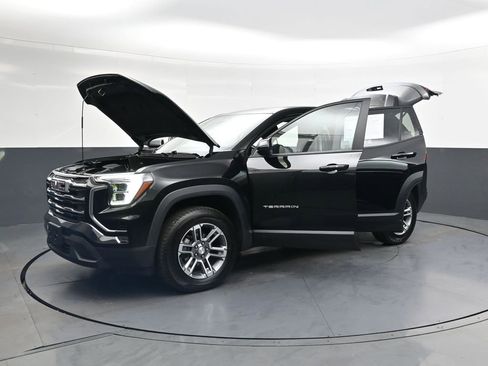 Used 2025 GMC Terrain Elevation AWD/4WD image 47
