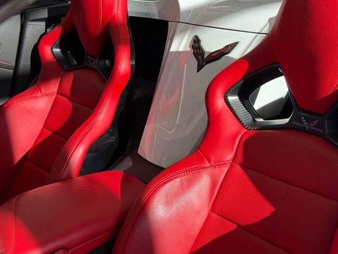 Used 2016 Chevrolet Corvette Z06 w/ 3LZ Preferred Equipment Group image 20