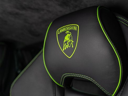 Used 2020 Lamborghini Huracan EVO AWD/4WD image 25