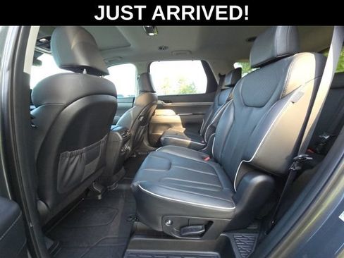 Used 2023 Hyundai Palisade SEL w/ Premium Package FWD image 10